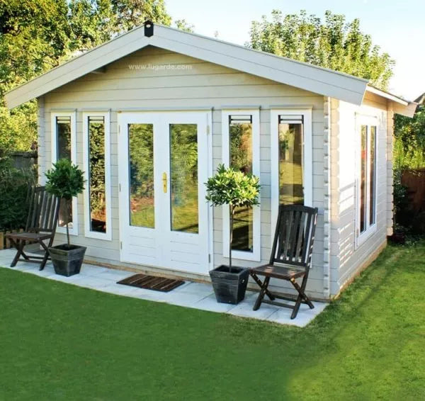 Stunning log cabin in eggshell white finish