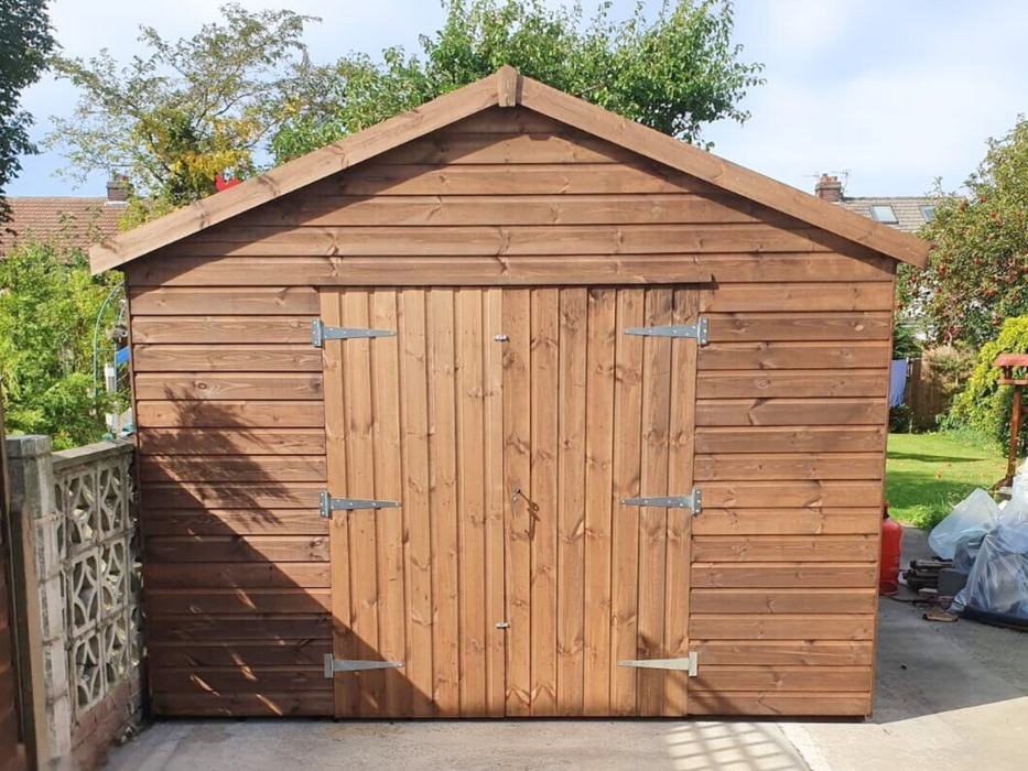 Apex Workshop with double doors, viewed from the front