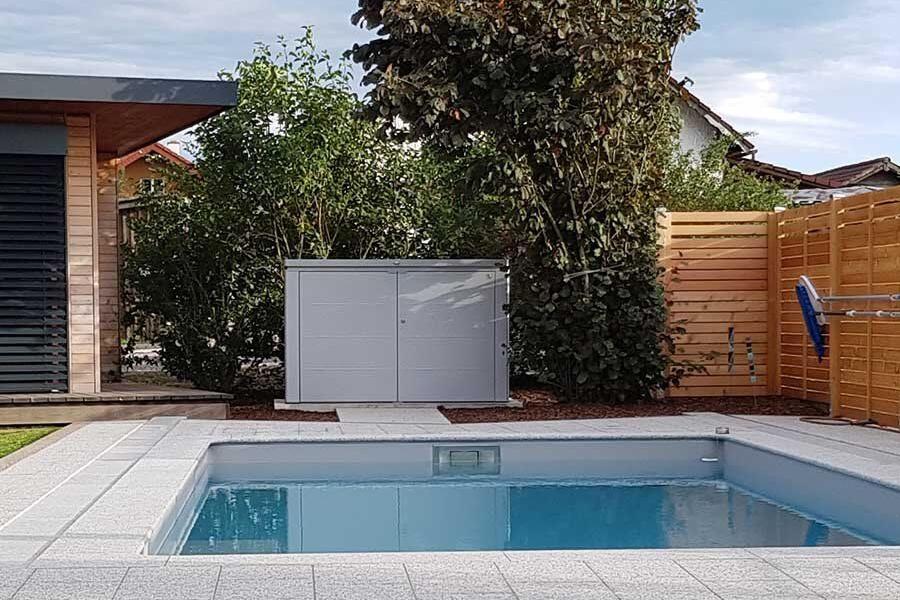 Highboard steel outdoor storage box used by a happy customer to store pool accessories