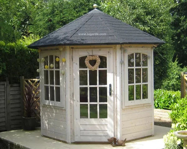 P83 Summerhouse