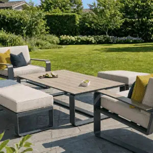 Courtyard Set