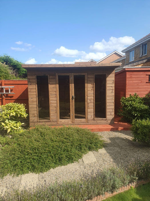 The Auckland summerhouse in a garden